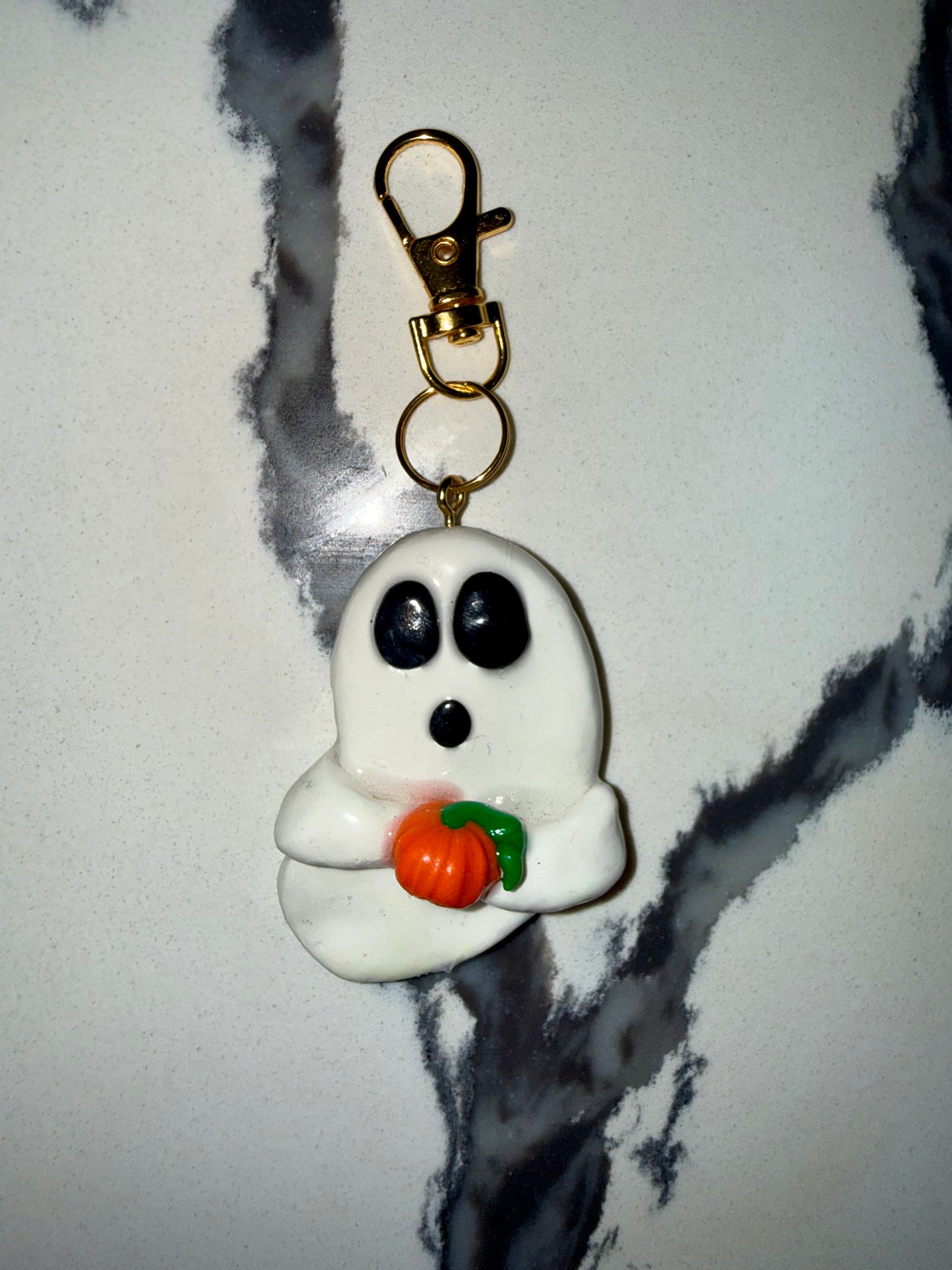 Little ghost charm keychain