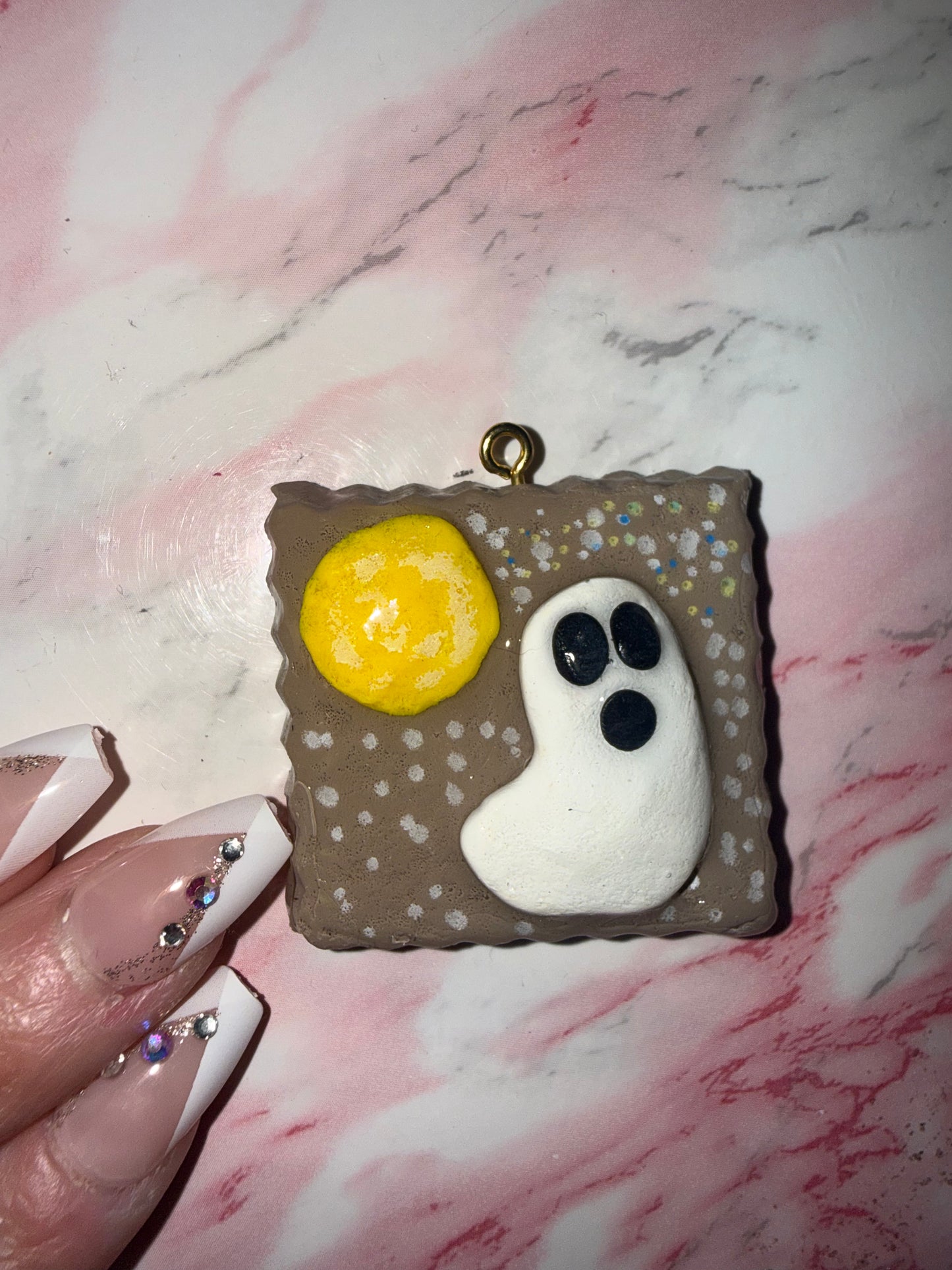 Picture frame ghost keychain
