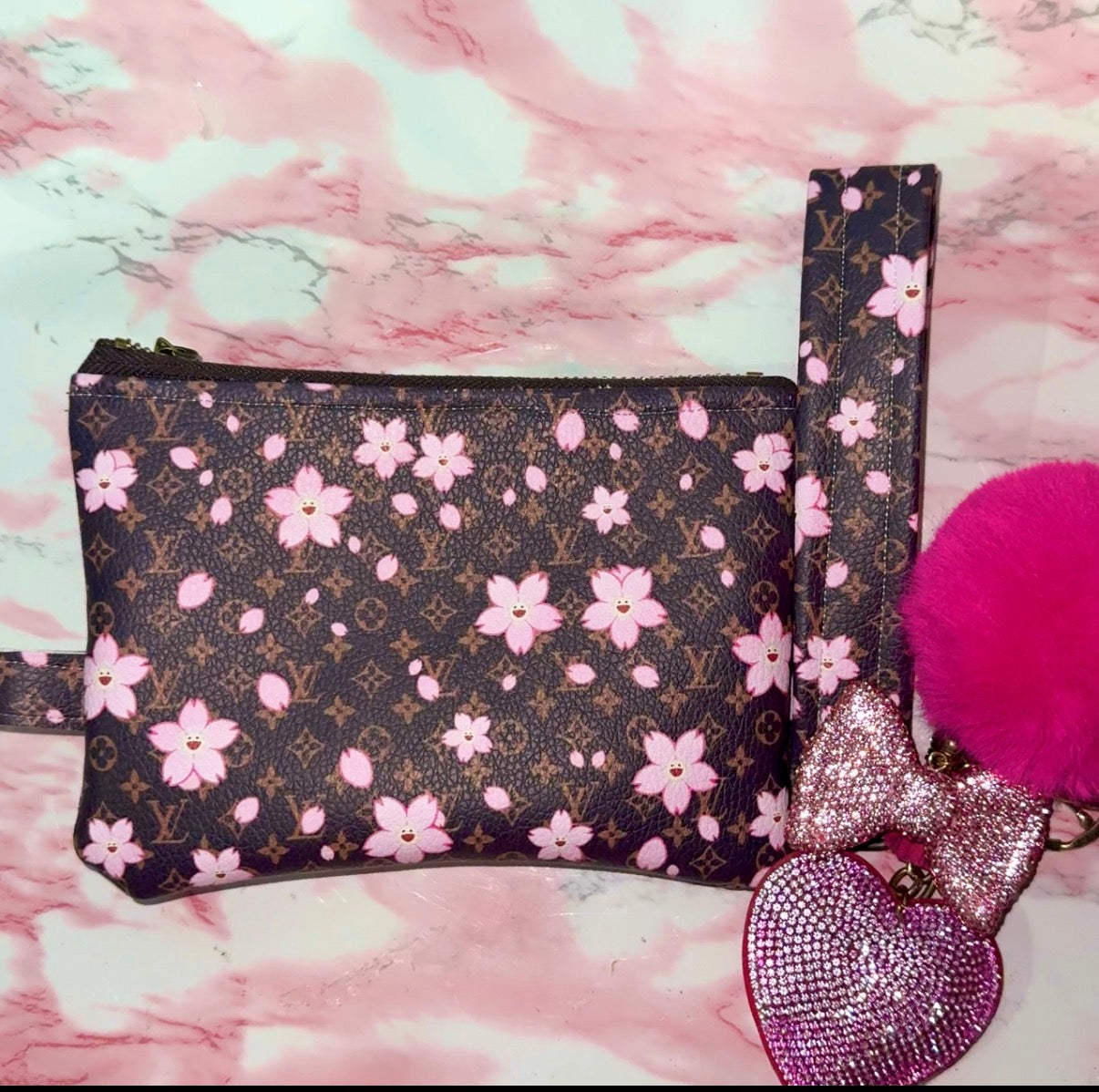 Zipper pouch wih keychain