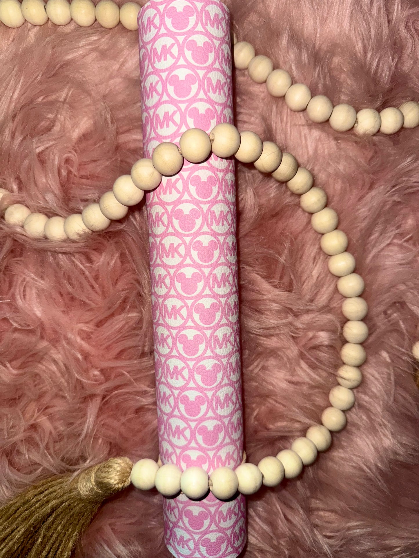 Pink mouse boujie