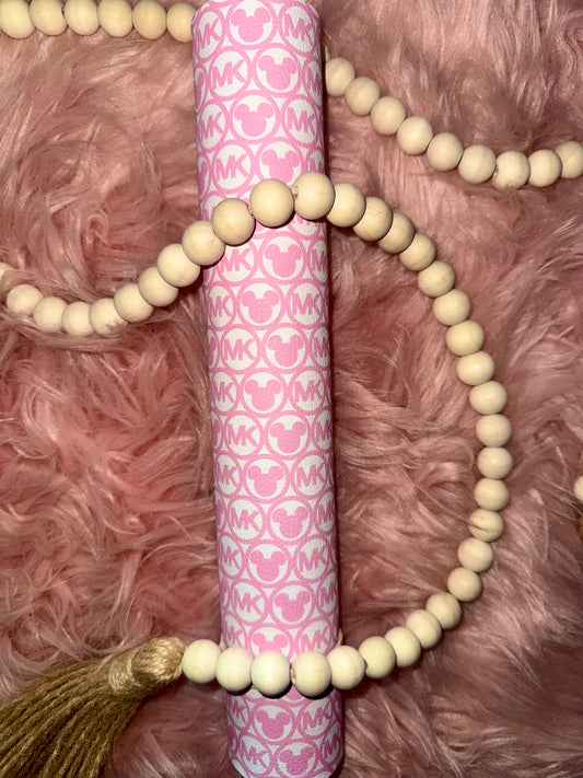 Pink mouse boujie