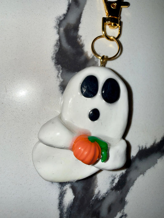 Little ghost charm keychain